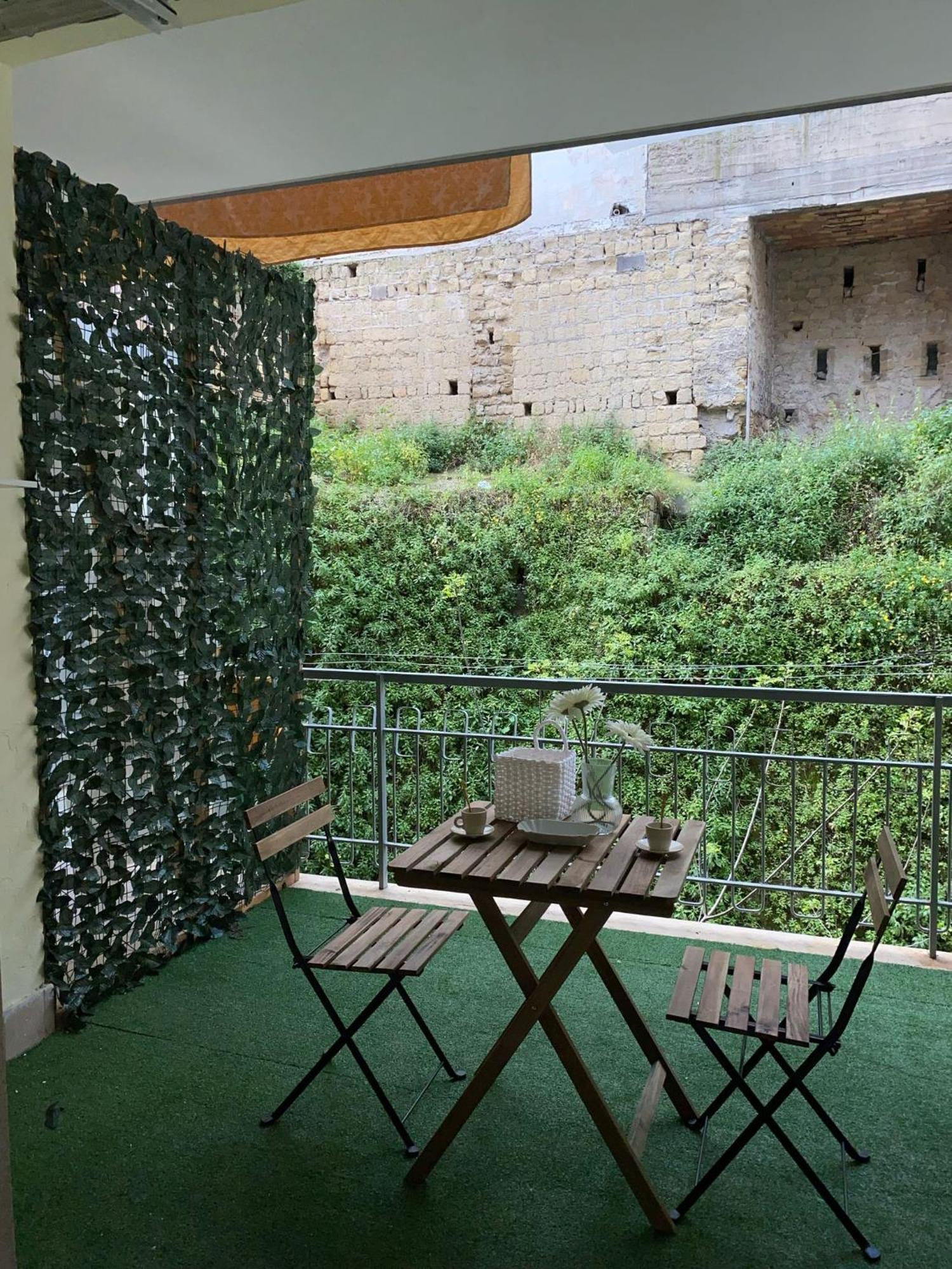 La Dimora Di Marti " Vicino Al Centro Storico Di Napoli" Bed and Breakfast Exteriör bild