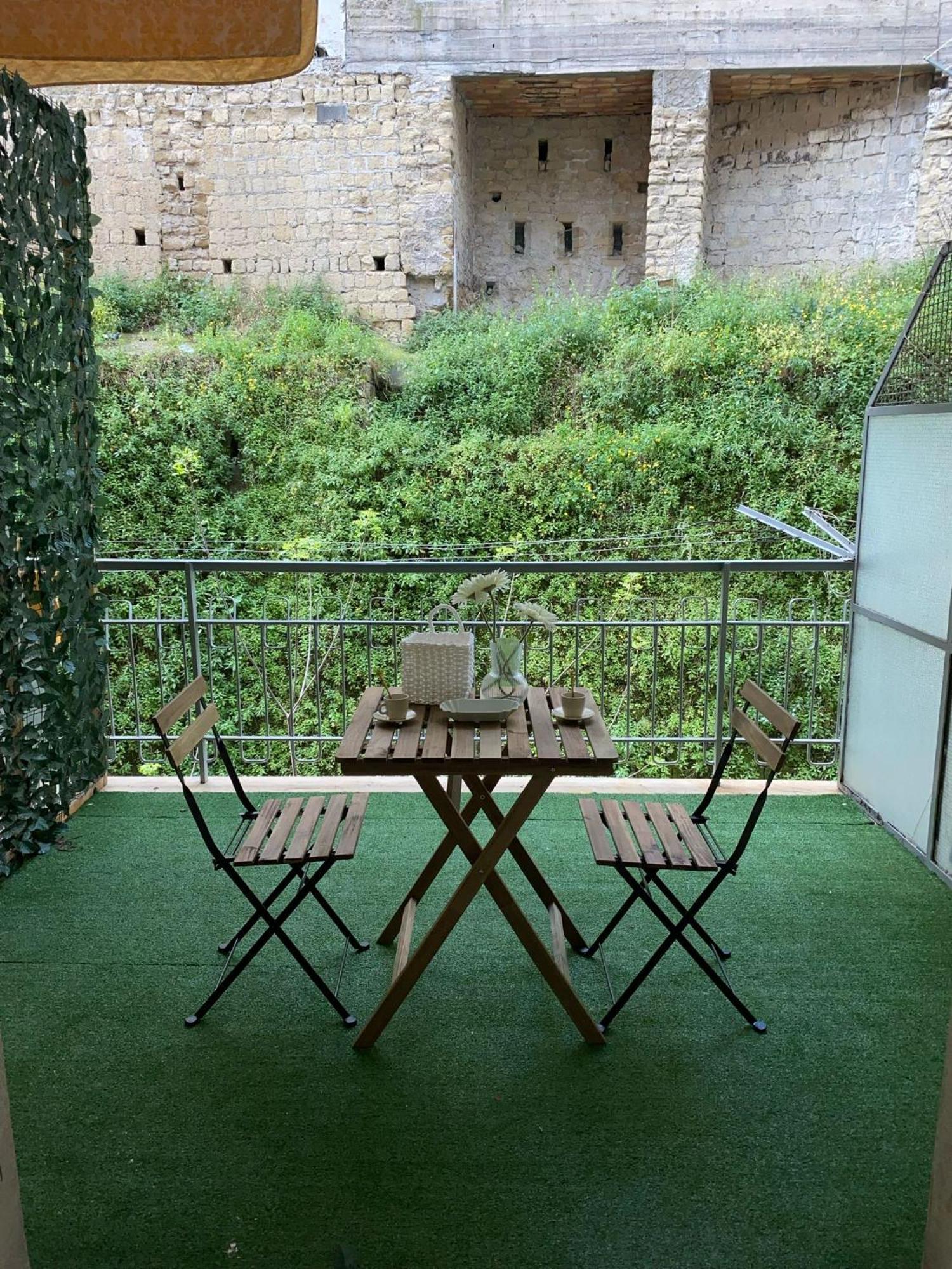 La Dimora Di Marti " Vicino Al Centro Storico Di Napoli" Bed and Breakfast Exteriör bild
